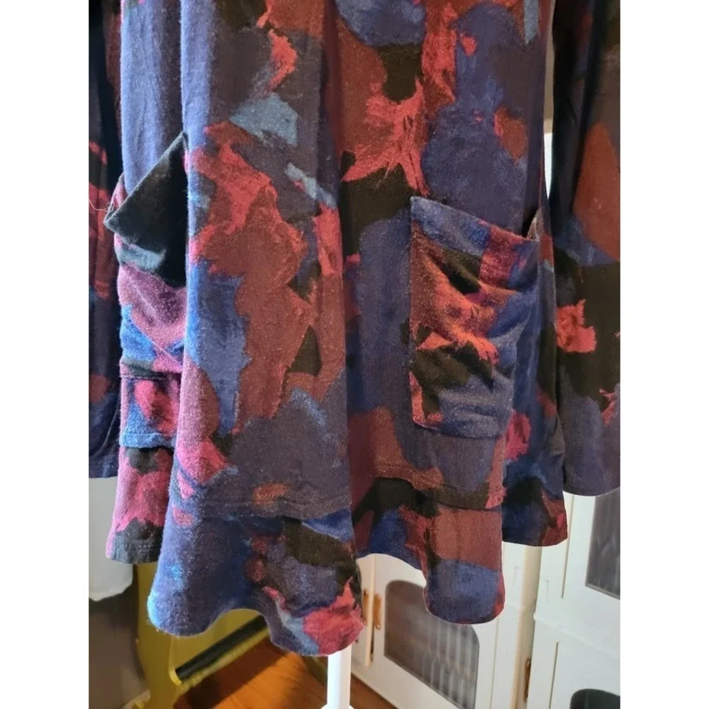 Women's Tunic with Ruffle Edge - LOGO Size Small - Picture 3 of 4
